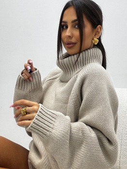 Sweter oversize z golfem - Beż